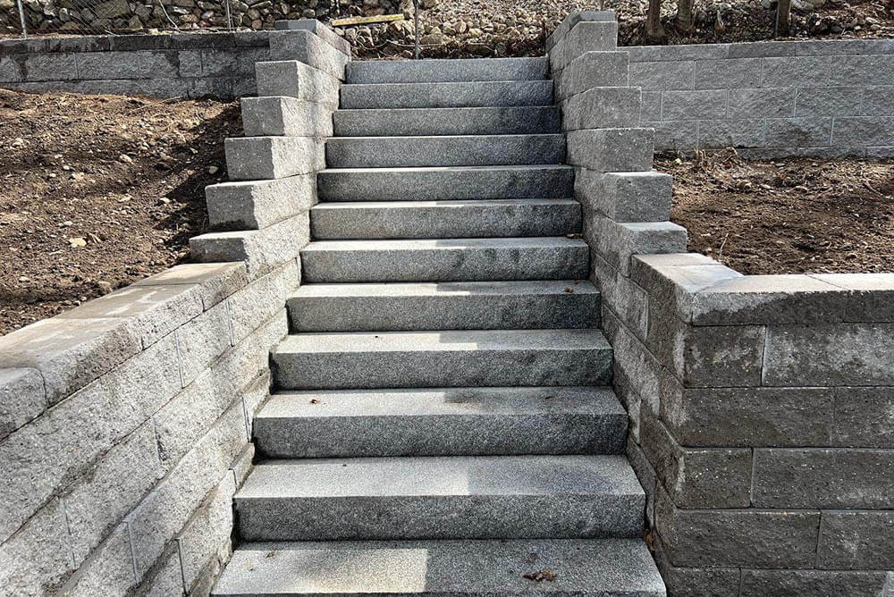 ConcreteAid specializes in building new retaining walls for residential and commercial properties in Omaha, enhancing both landscape and property value.