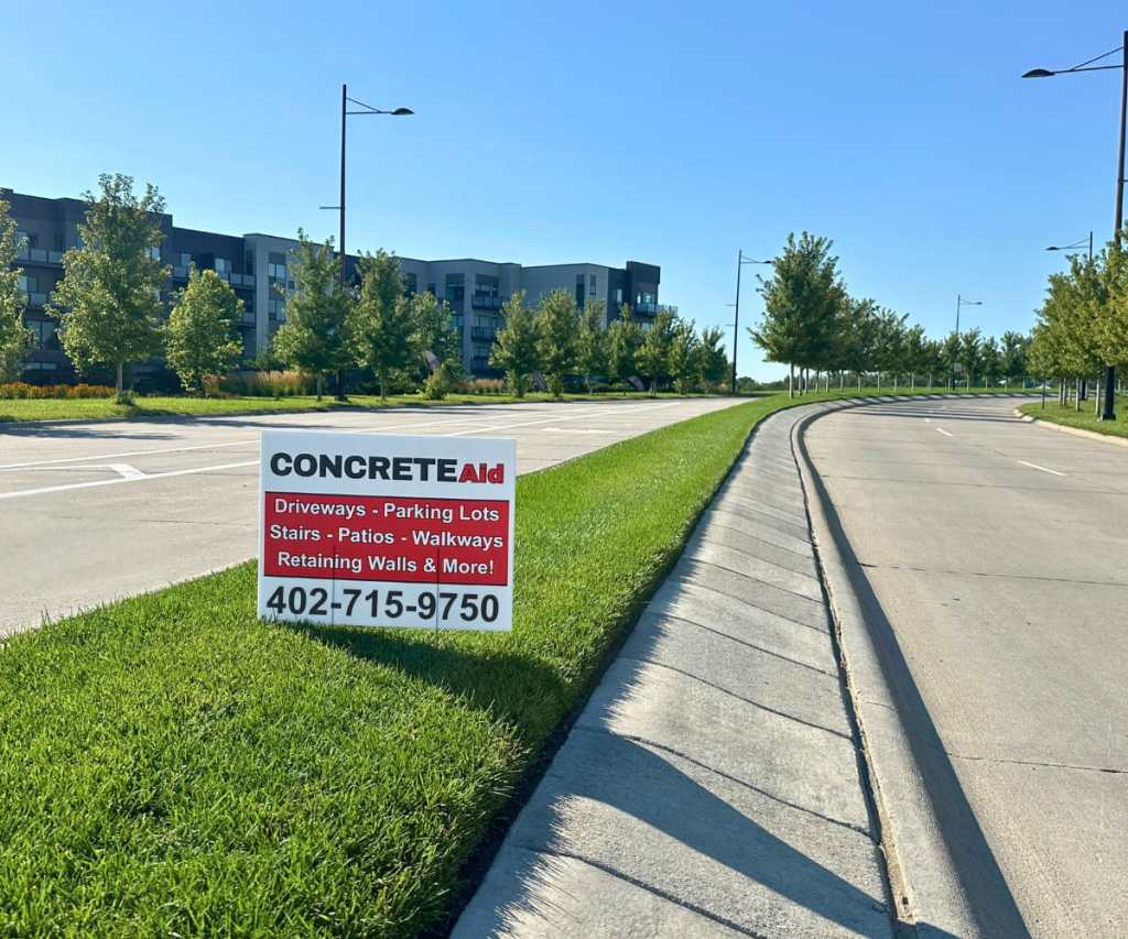 ConcreteAid Concrete Contractor Yard Sign